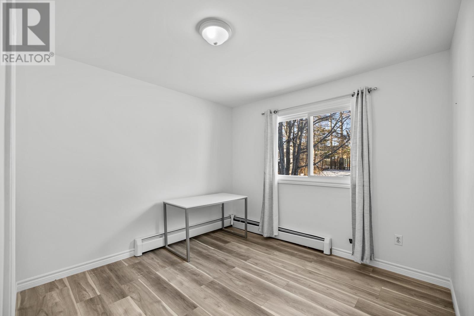 44 Westcomb Crescent - 17