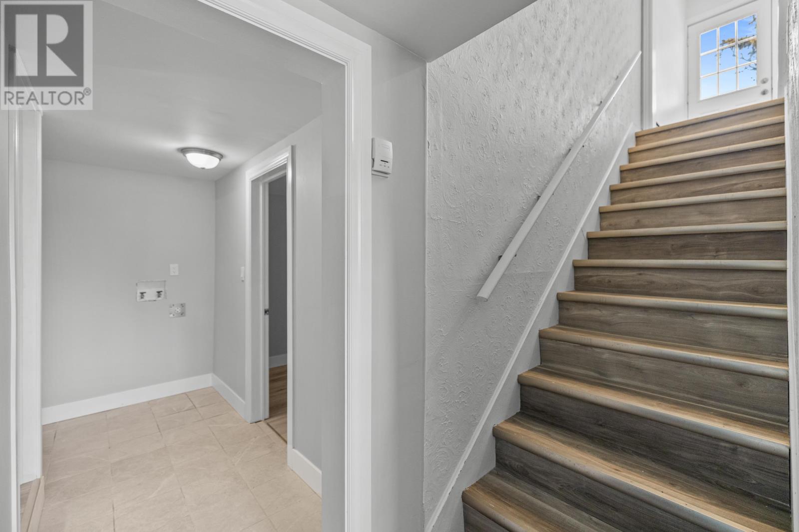 44 Westcomb Crescent - 21
