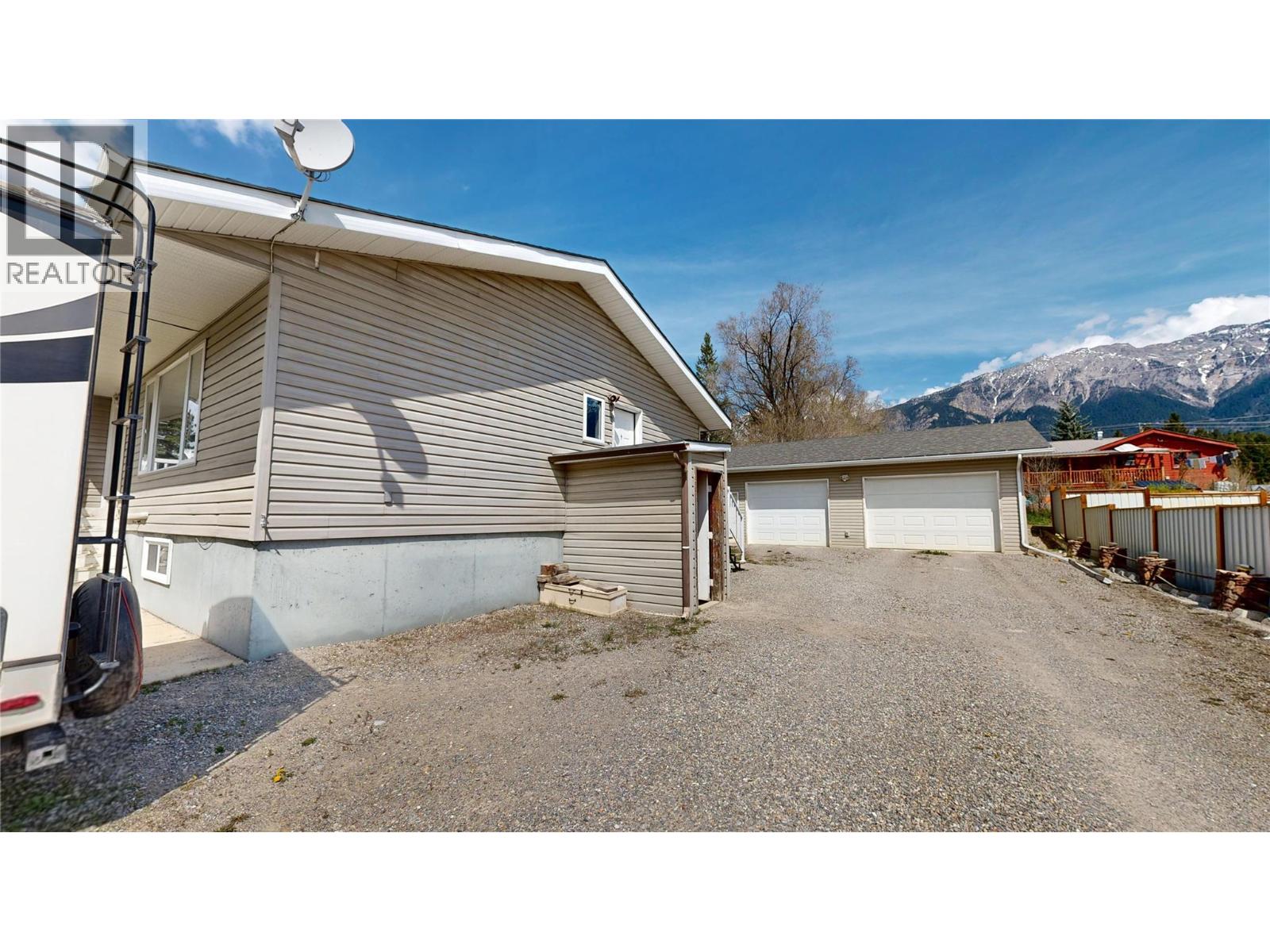 4835 Purcell Avenue - 34
