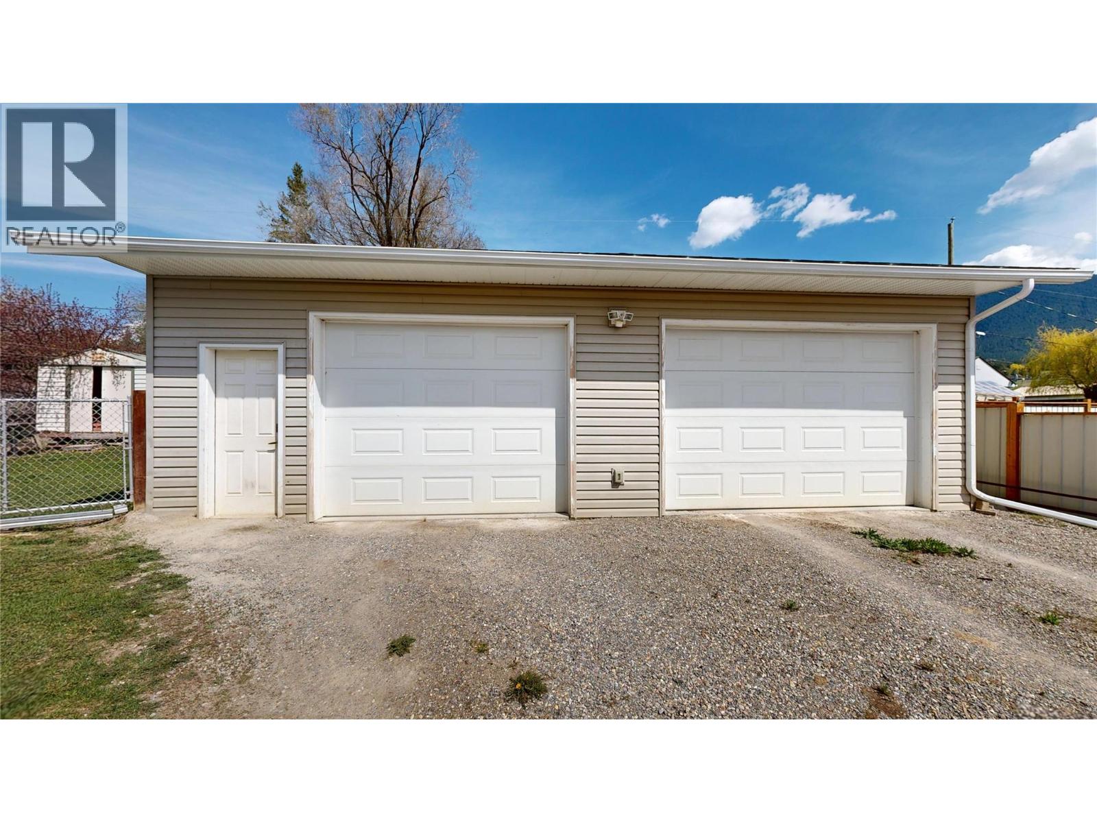 4835 Purcell Avenue - 36