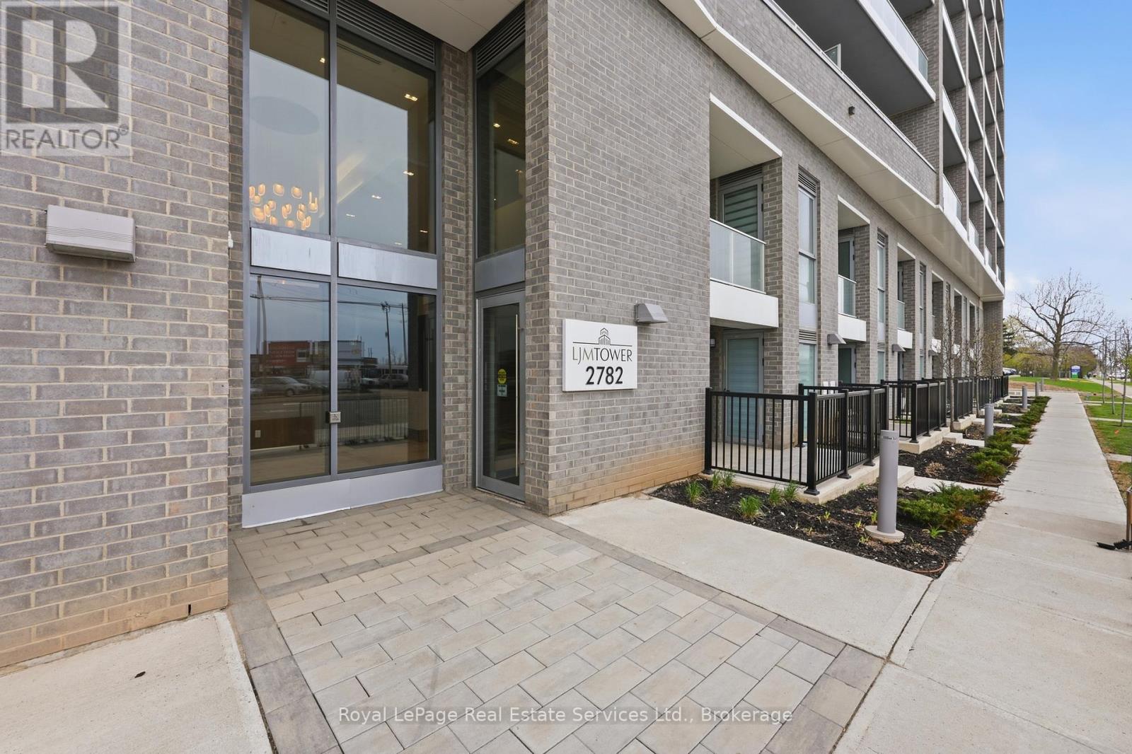#202 2782 BARTON STREET E - 3