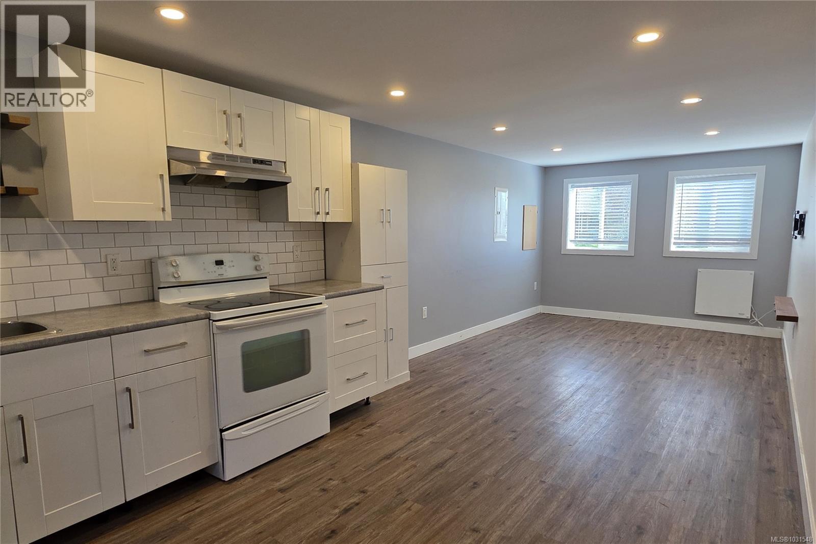 222 Thulin St - 19