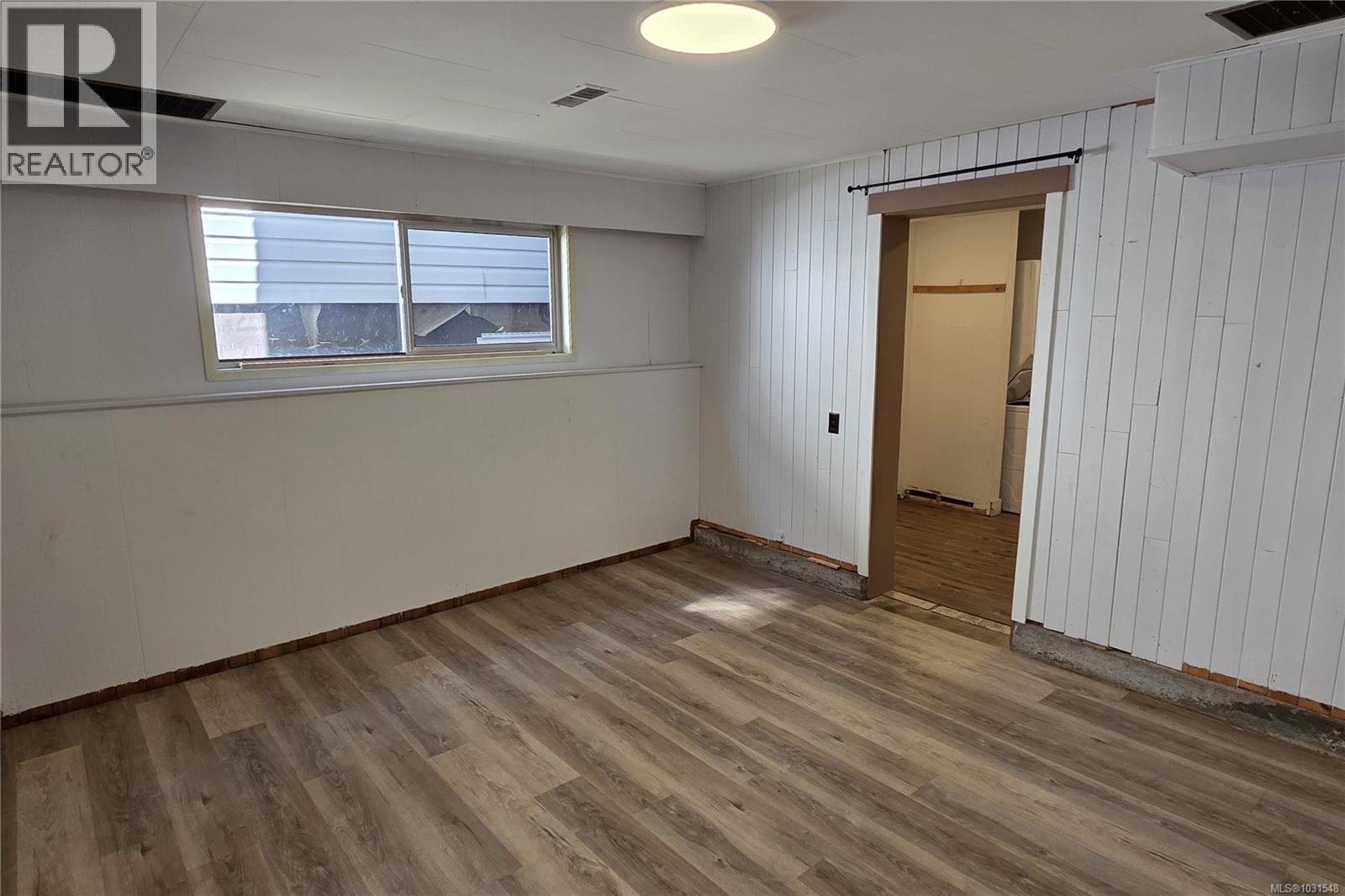 222 Thulin St - 20