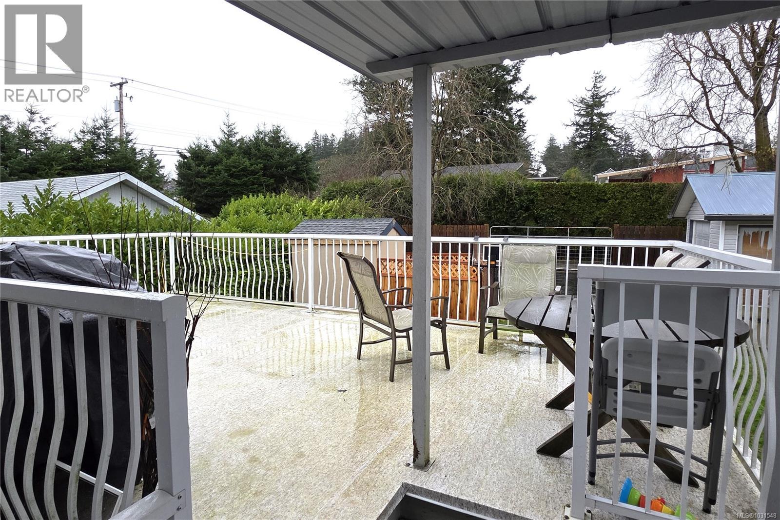 222 Thulin St - 23