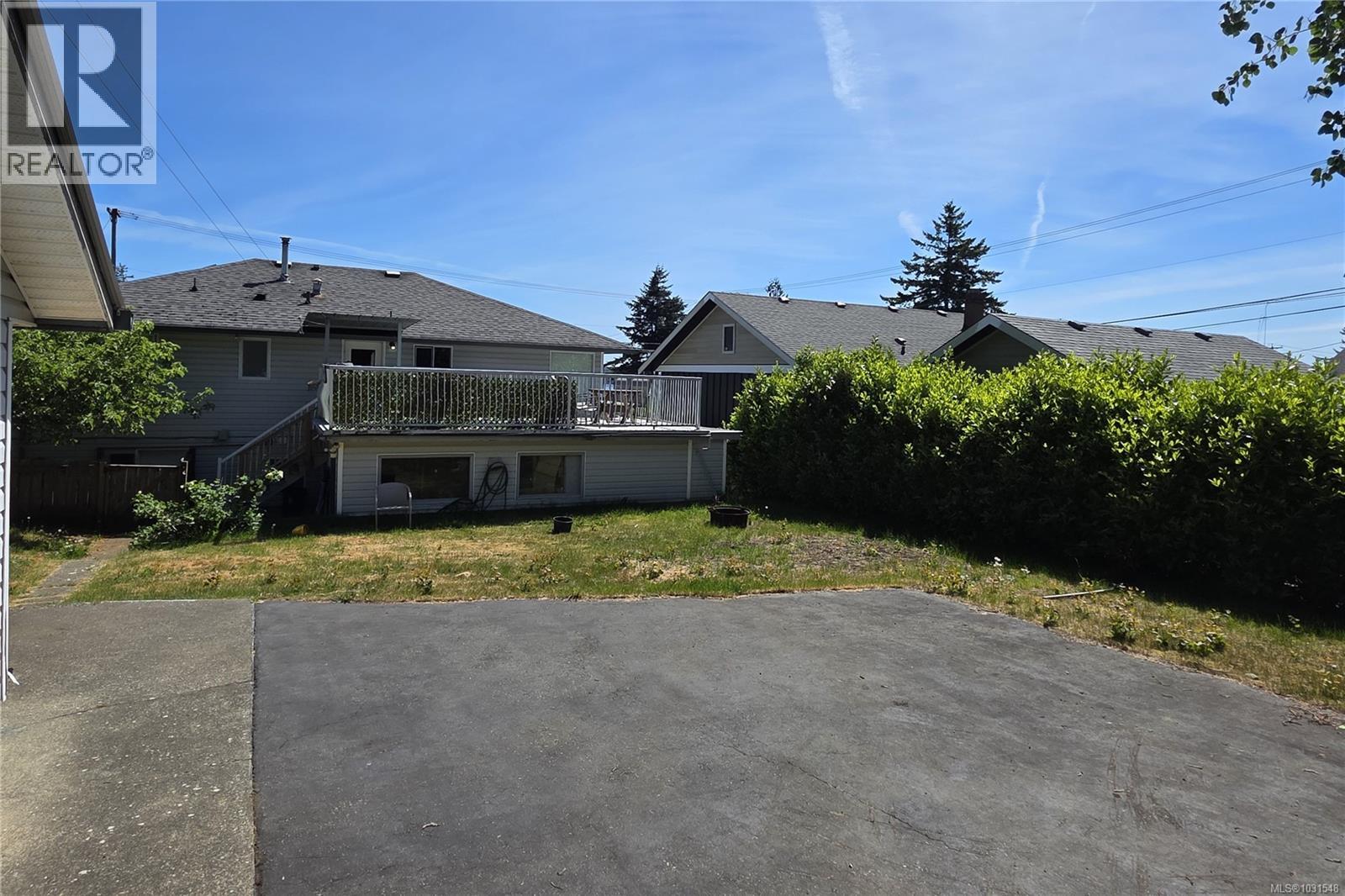 222 Thulin St - 26