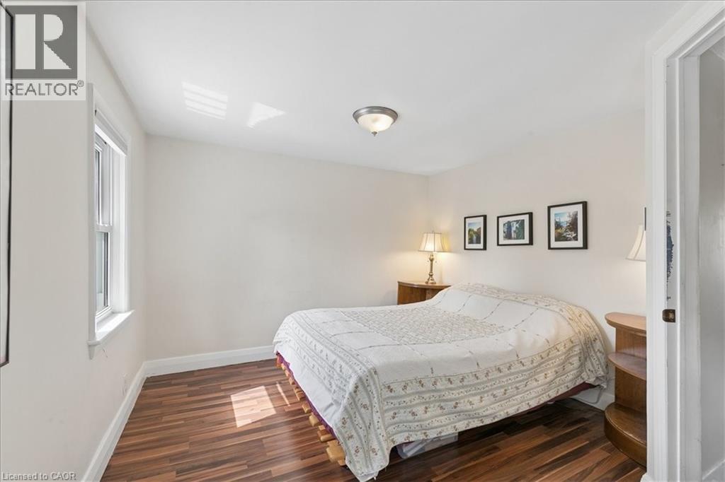 116 EMMA Street - 28