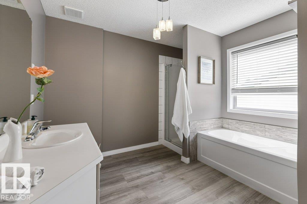 39 HAVILAND CR, St. Albert