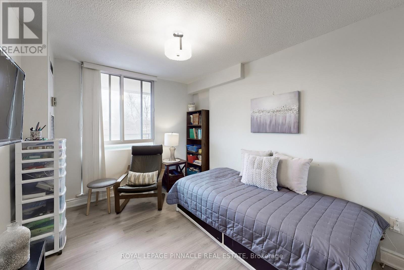 #202 1300 MISSISSAUGA VALLEY BOULEVARD - 26