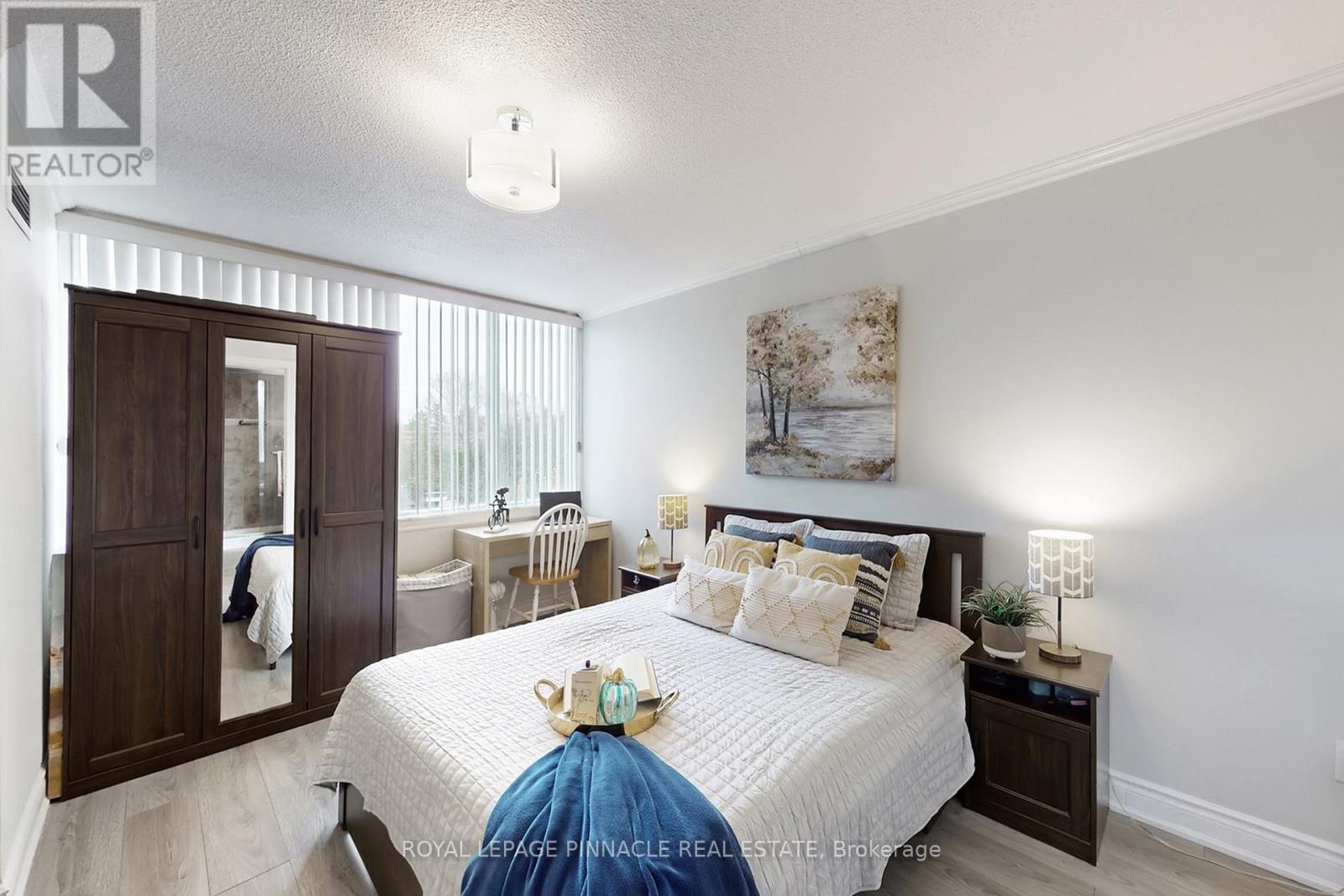 #202 1300 MISSISSAUGA VALLEY BOULEVARD - 30