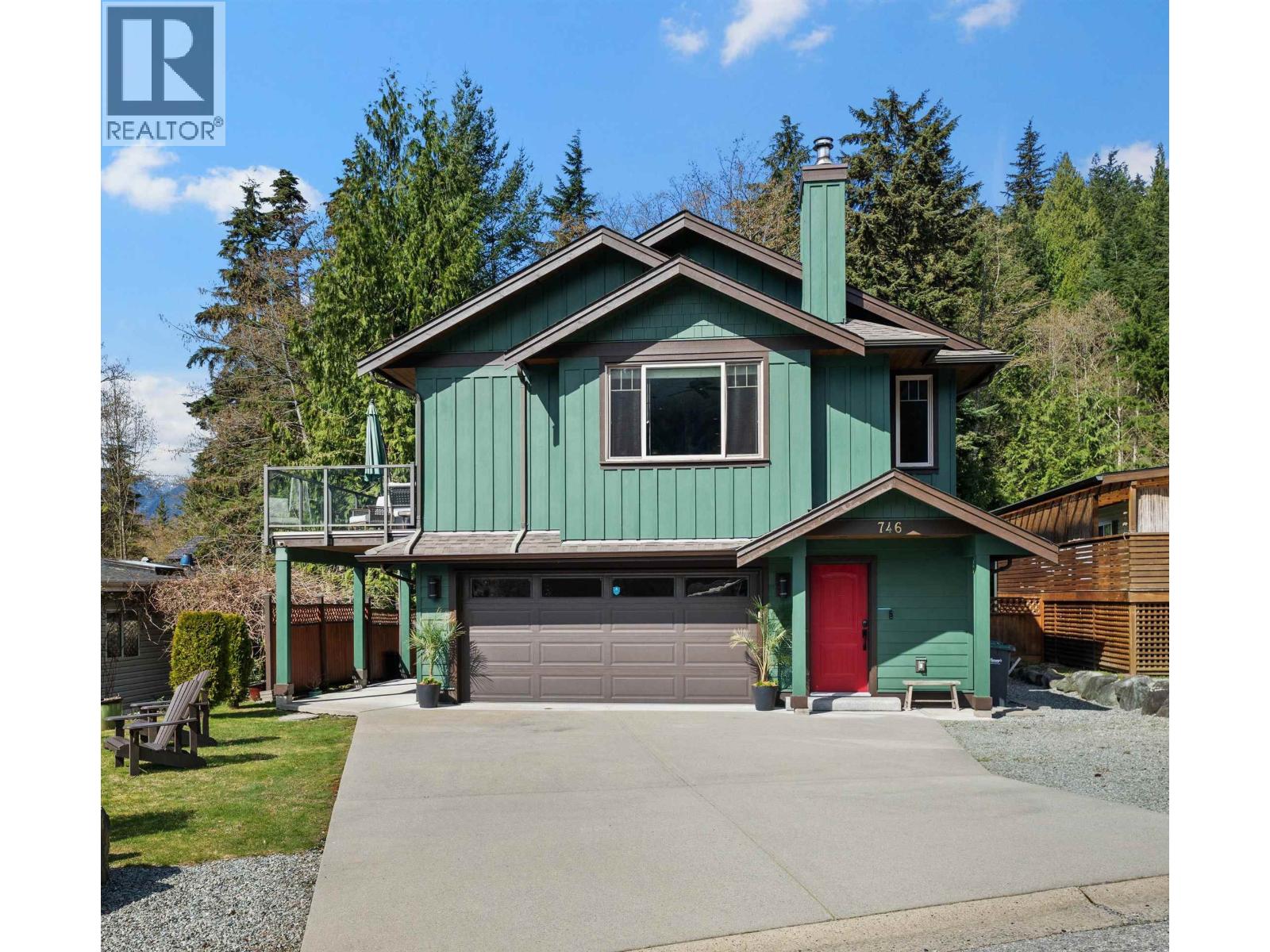 746 UPPER CRESCENT