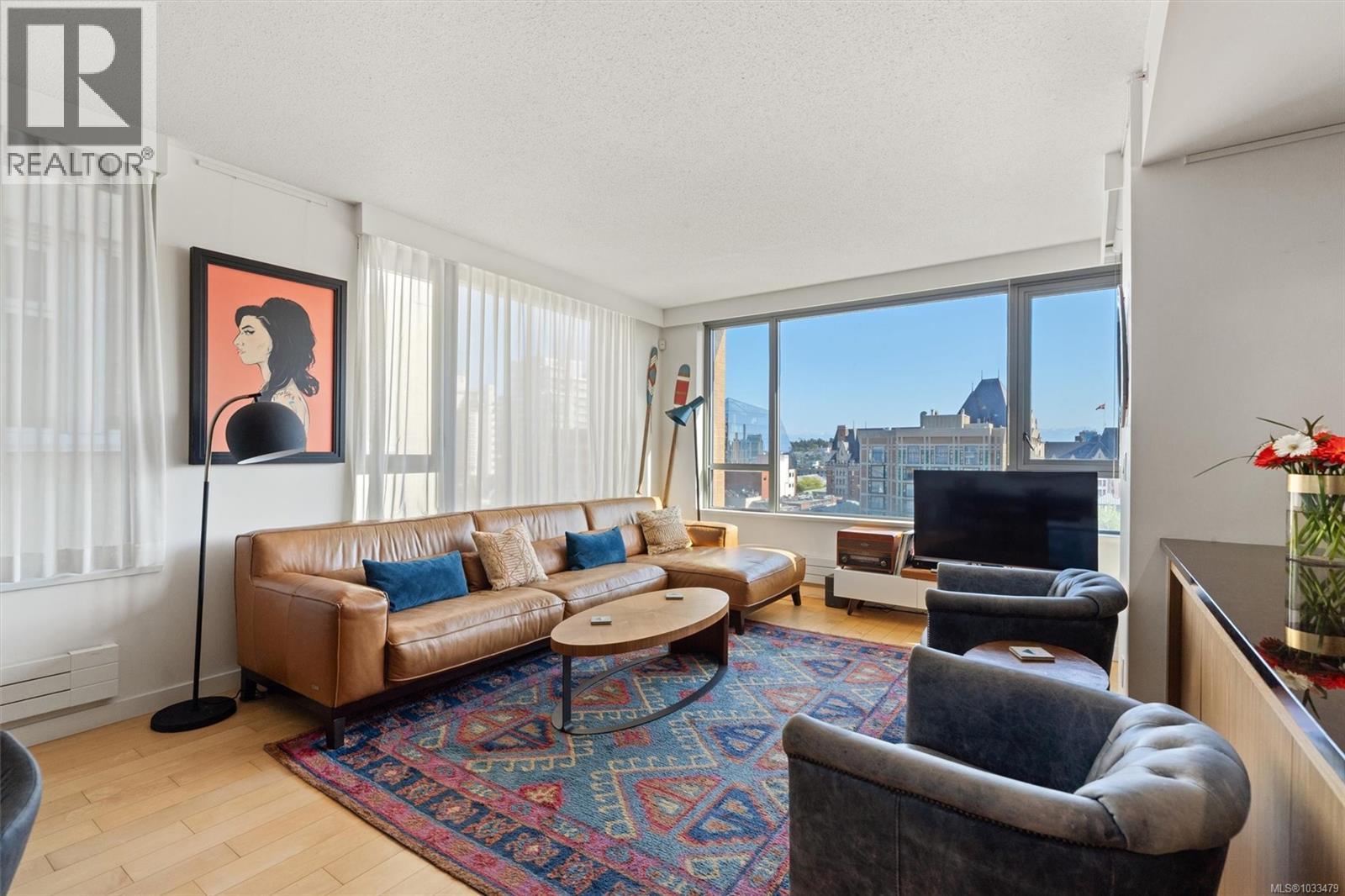 #701 608 Broughton St - 5