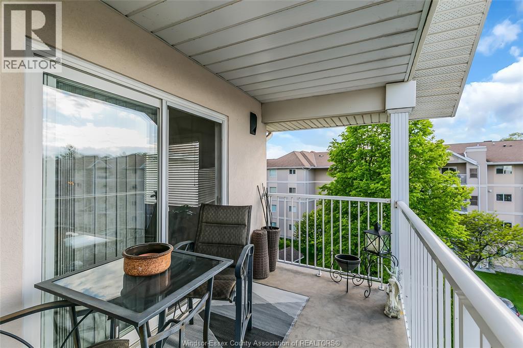 #402 1547 GRAND MARAIS ROAD West - 18