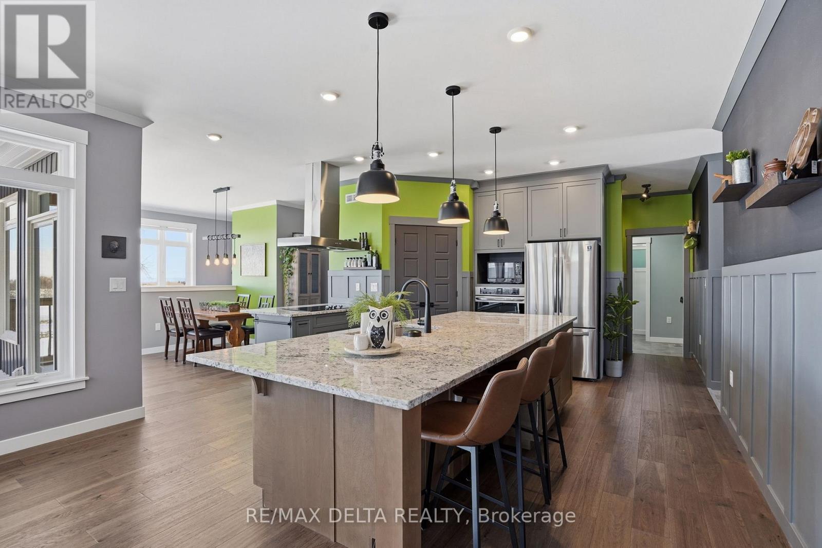 Large Kitchen Island.