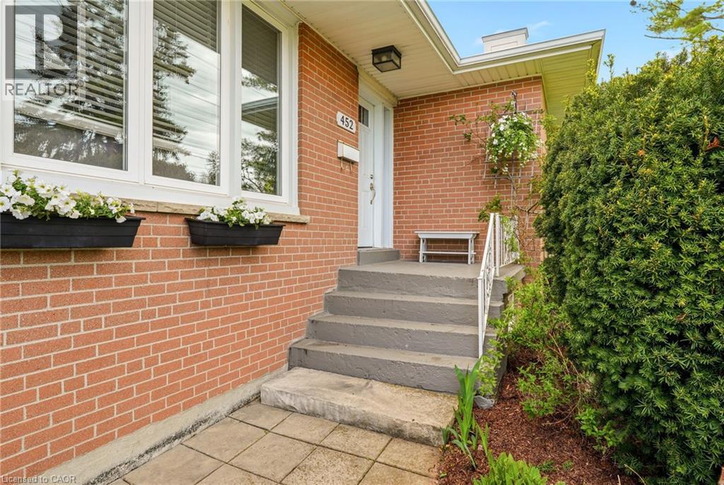 452 THIRD Line, Oakville, Ontario, L6L4A5 — Photo 24
