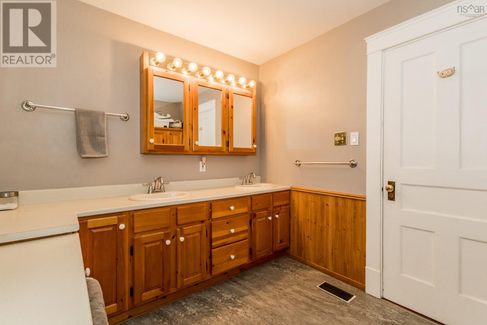 804 Windermere Road - 33
