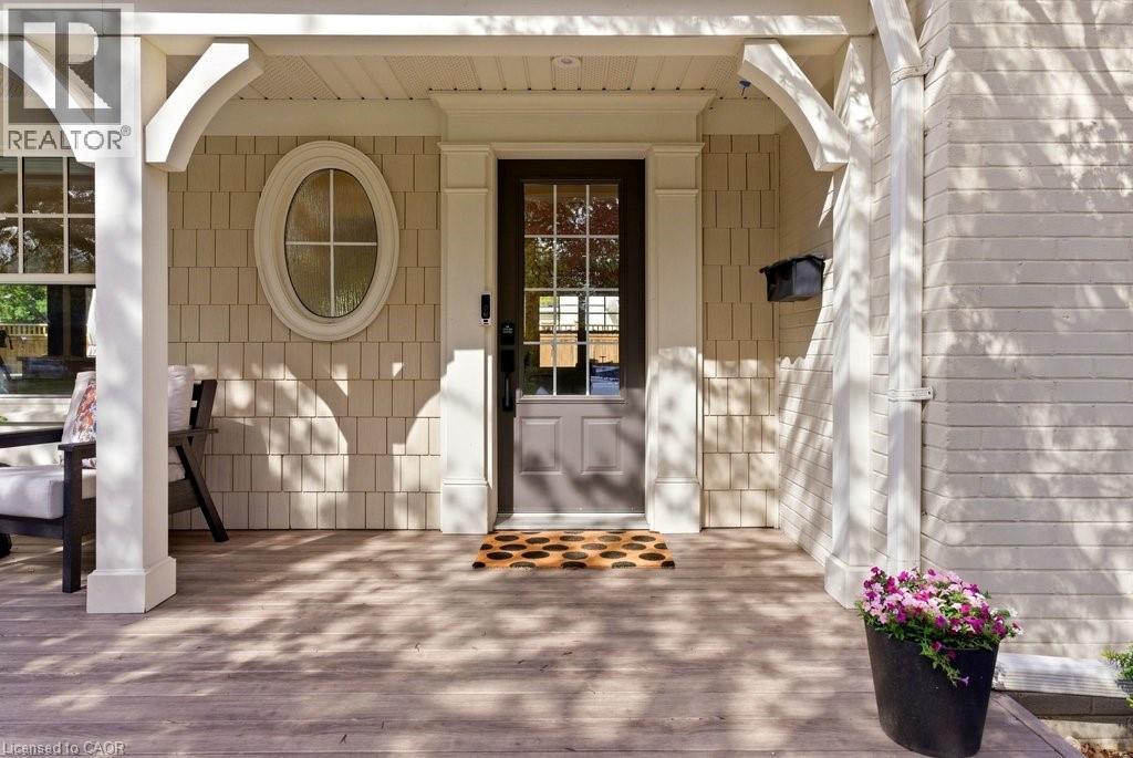 2079 GARY Crescent - 5