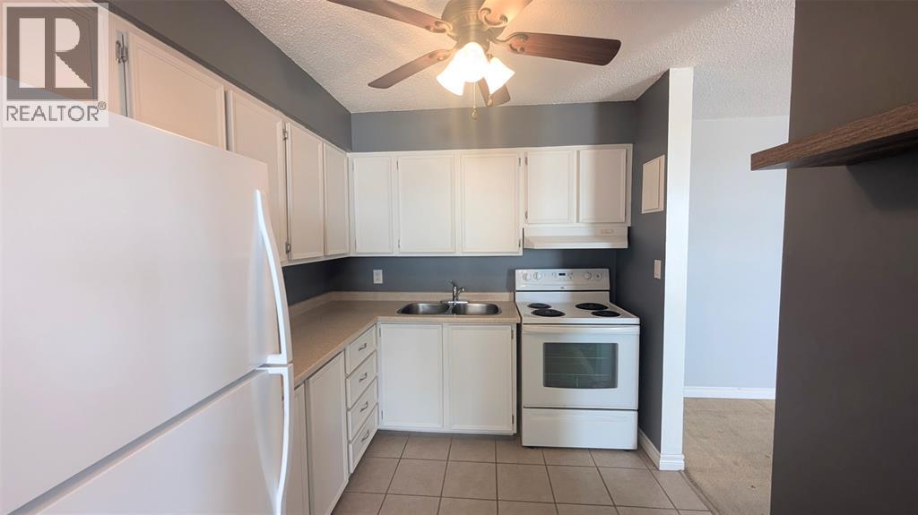 #910 155 FRONT STREET North - 8