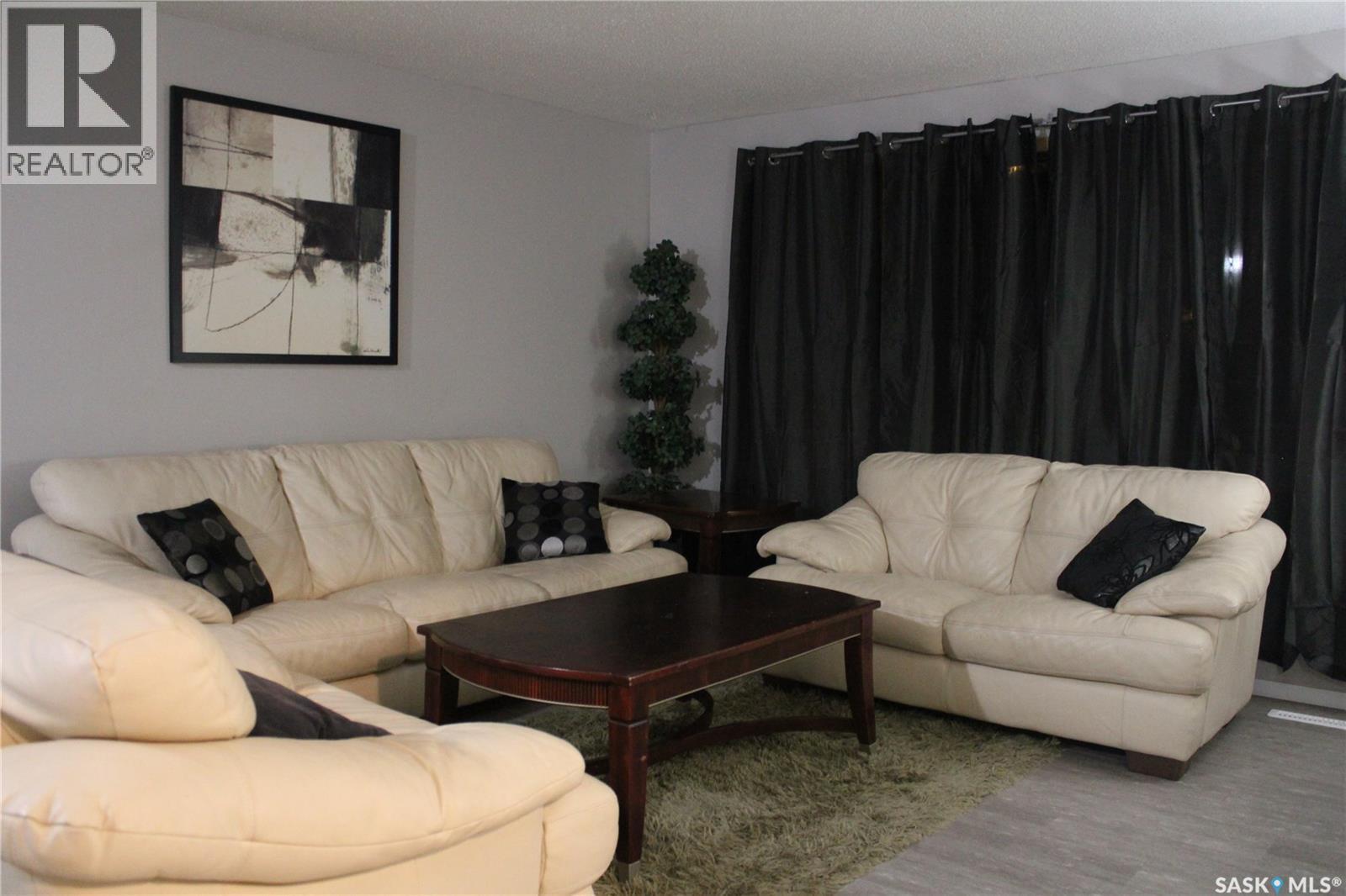 81 A&B Circlebrooke DRIVE - 7
