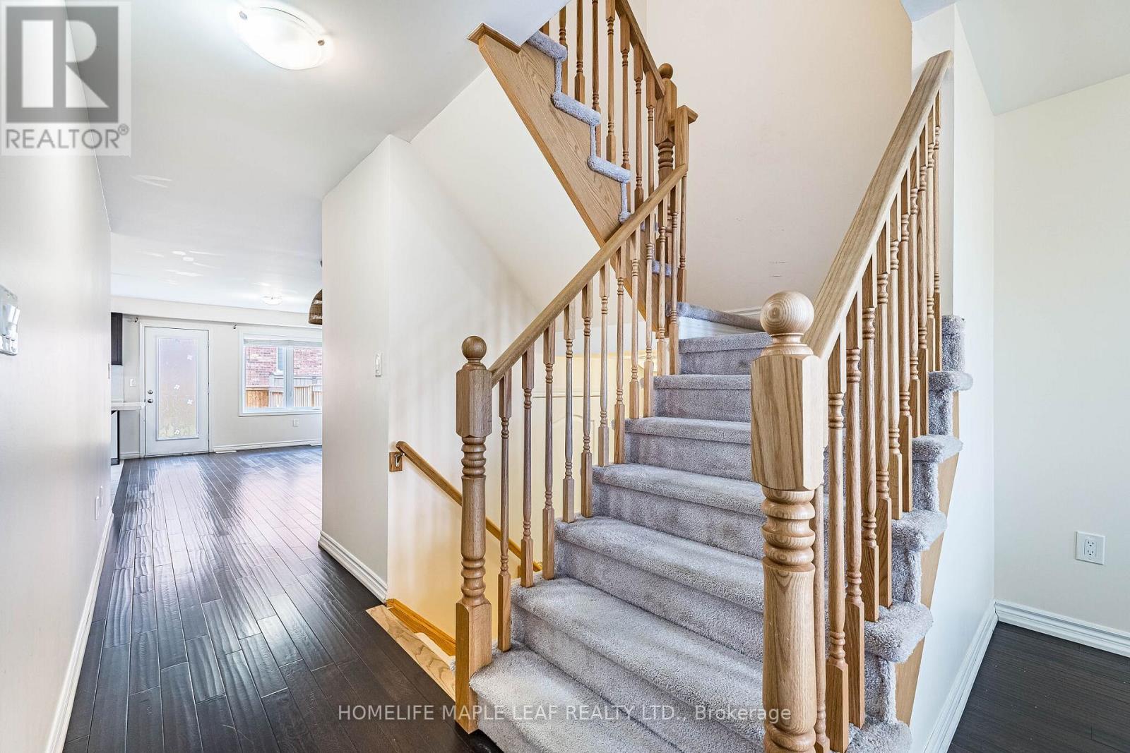 67 BENHURST CRESCENT — photo 14