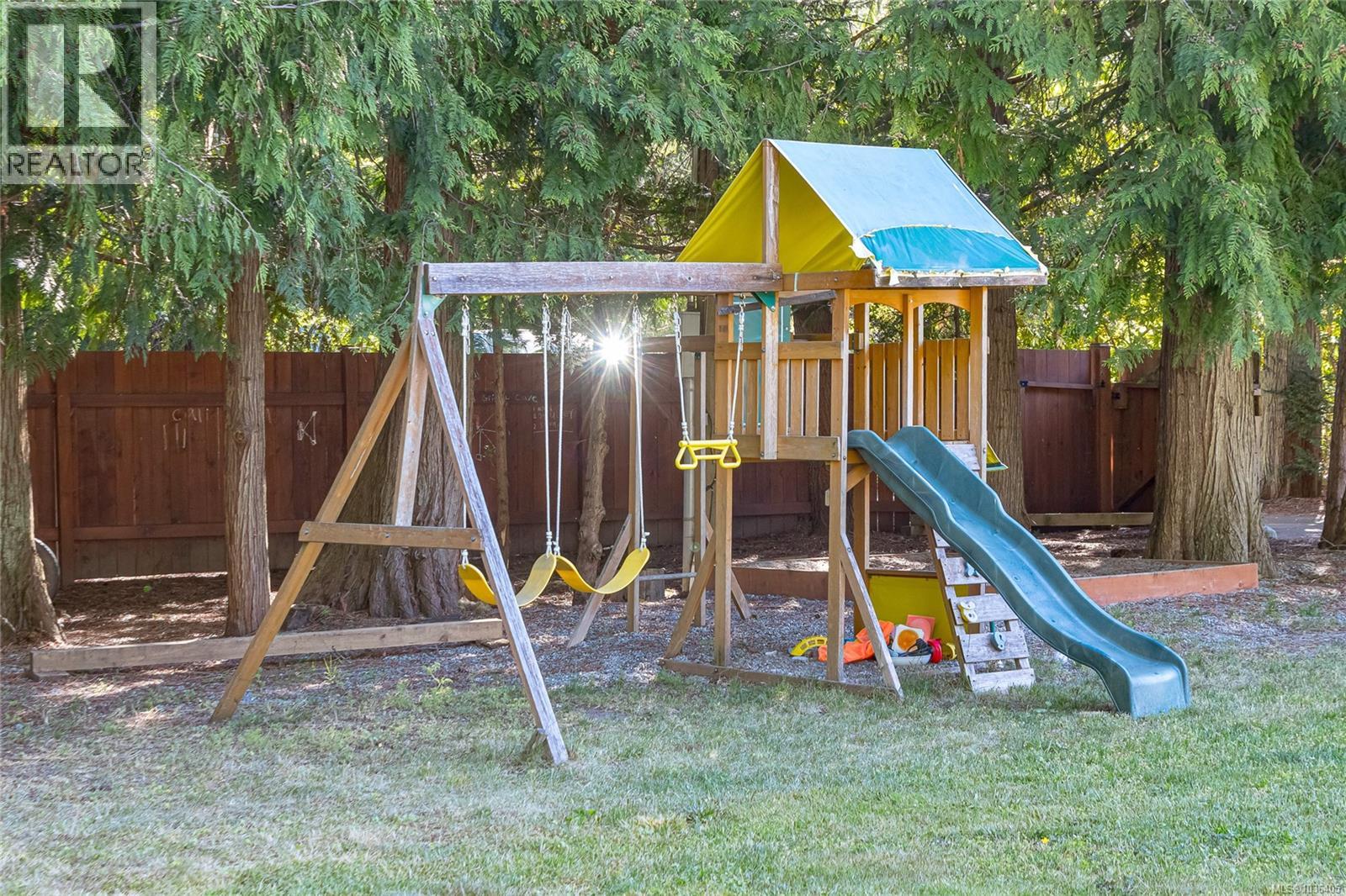 967 Woodpecker Pl - 57