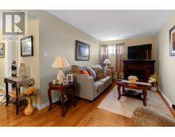 61 Brookfield Road thumbnail 33