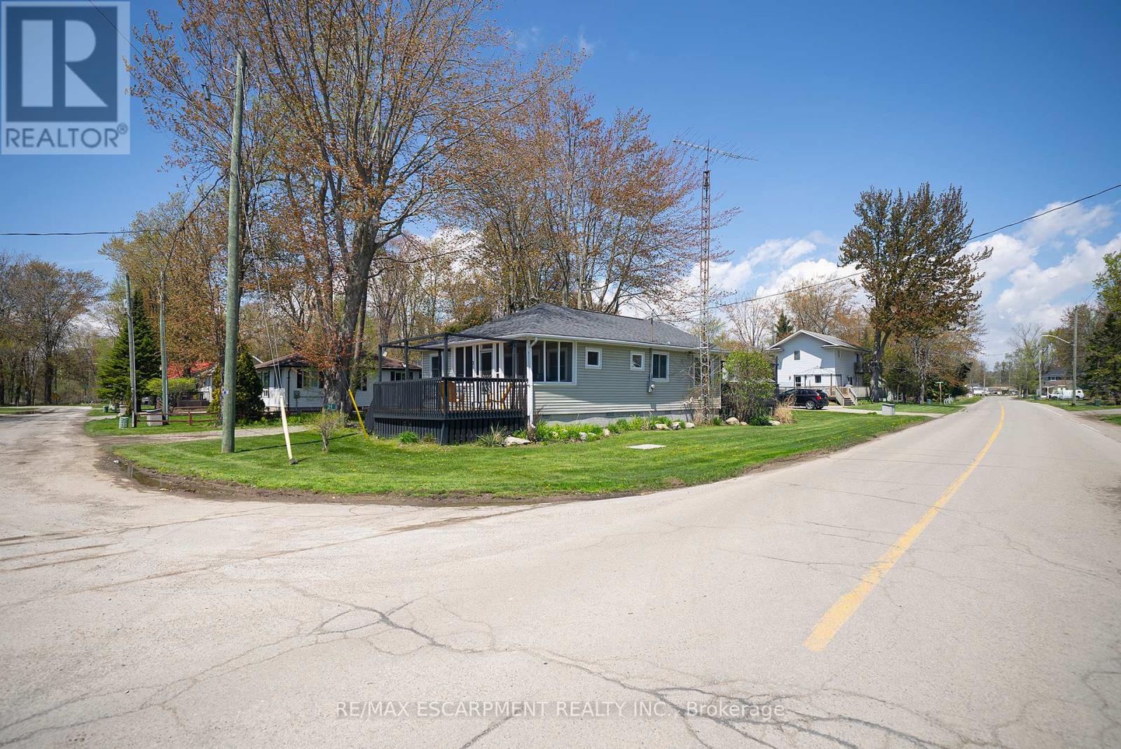 21 FERRIS STREET - 3