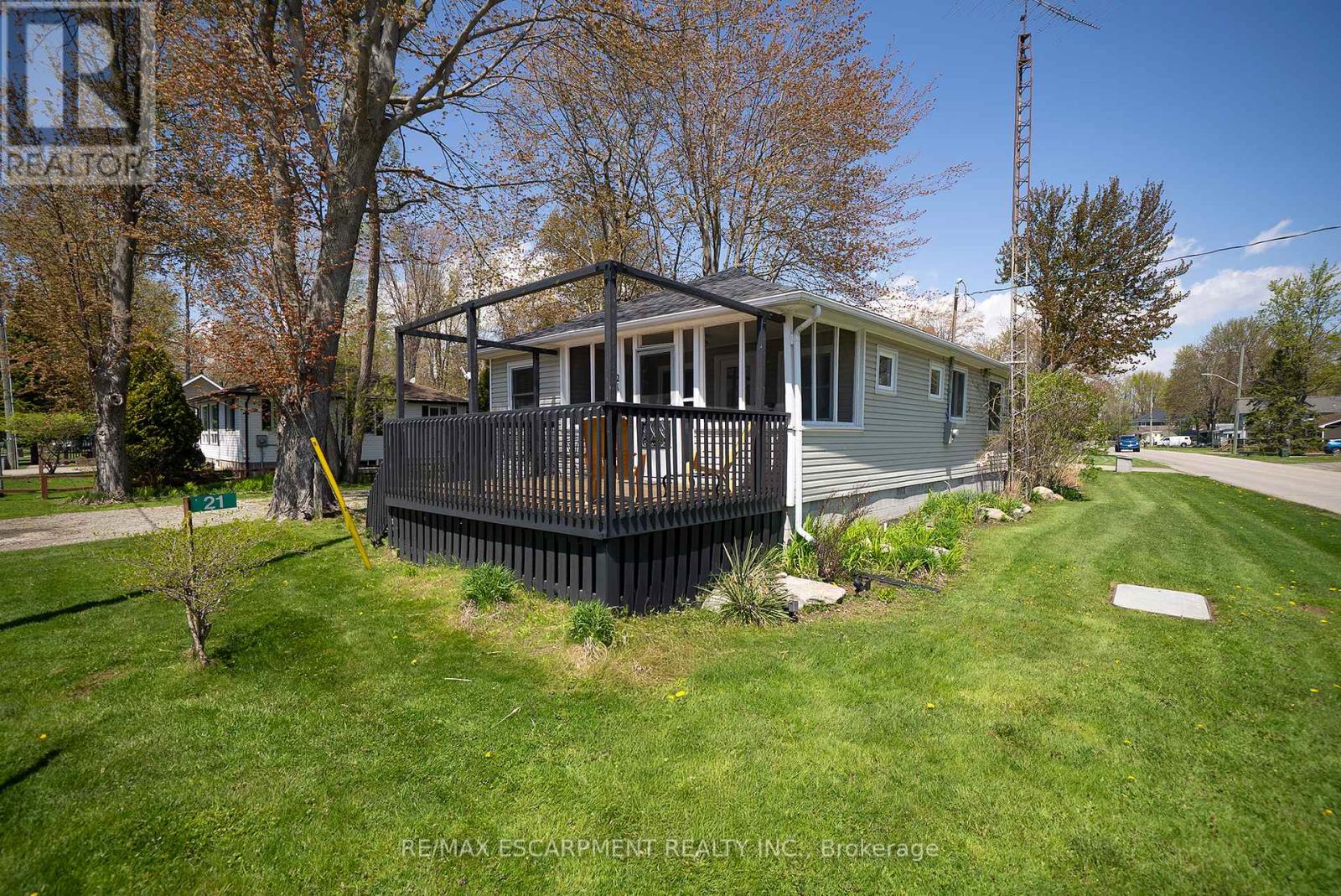 21 FERRIS STREET - 4