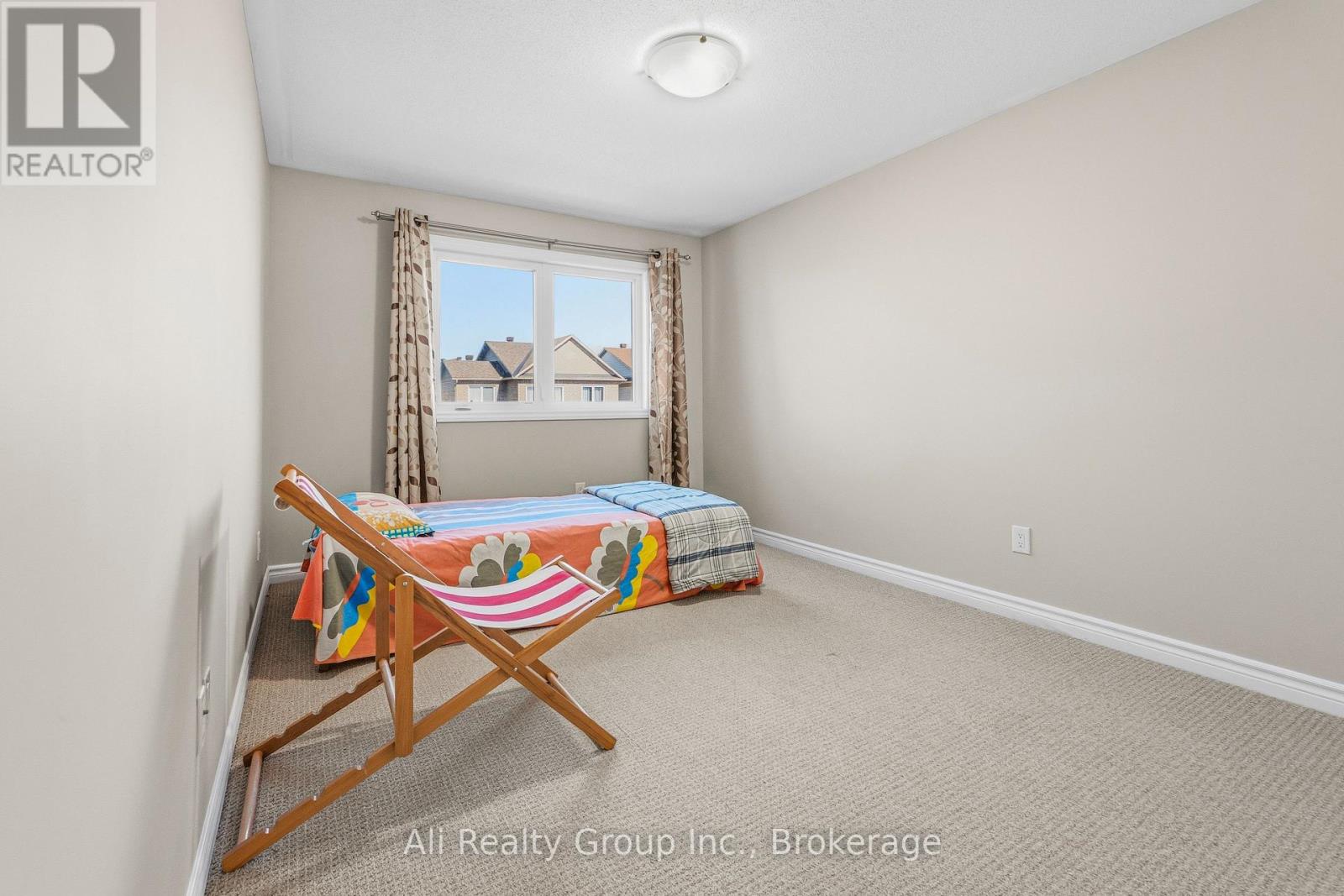 400 NESTLETON STREET - 16