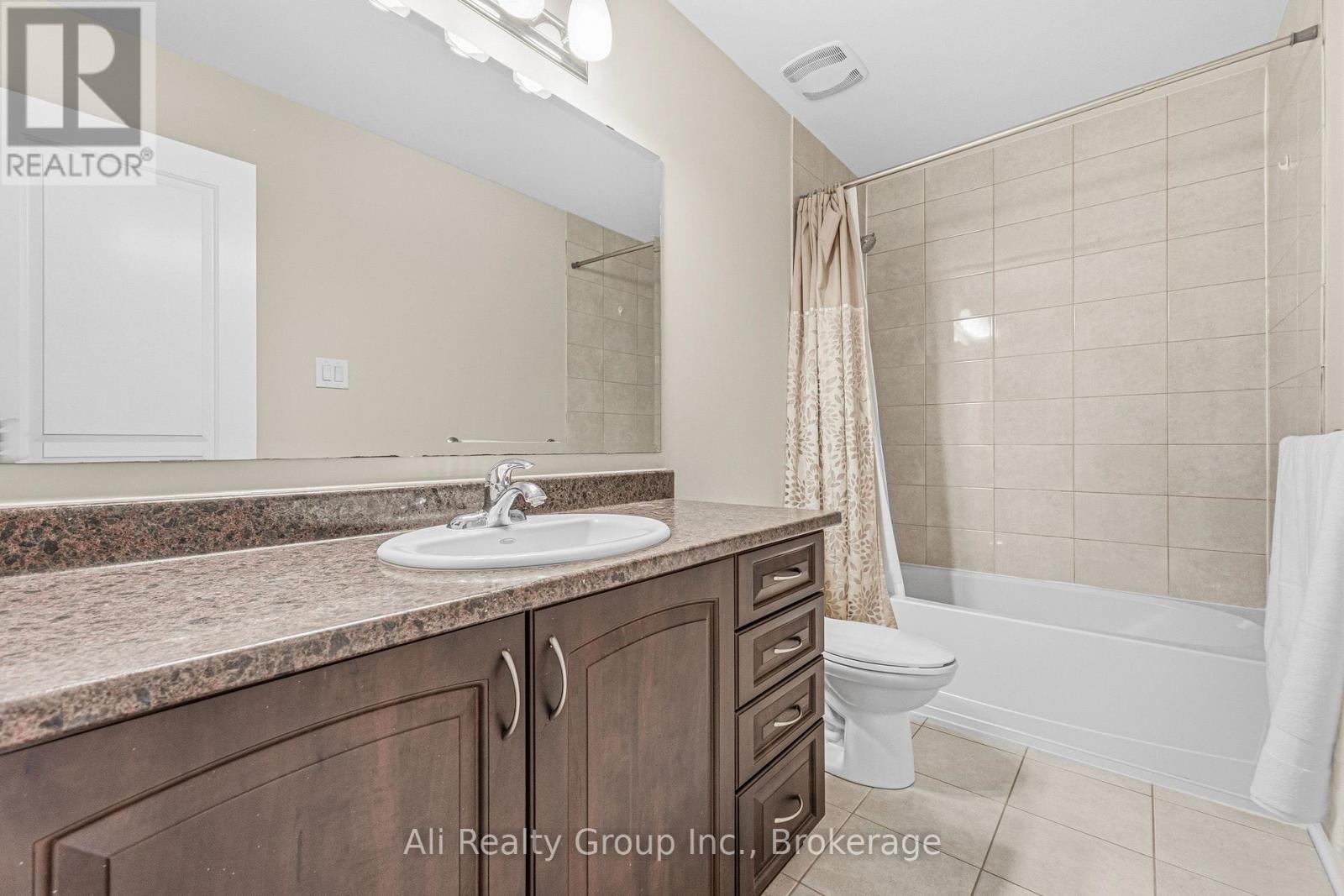 400 NESTLETON STREET - 19
