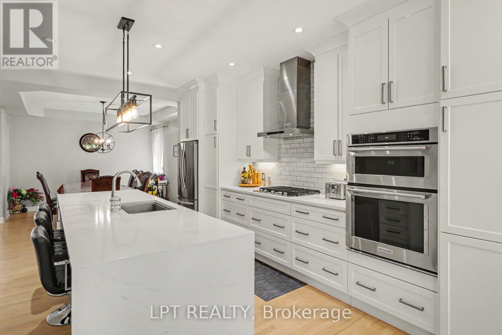 1942 CAPRIHANI WAY - 13