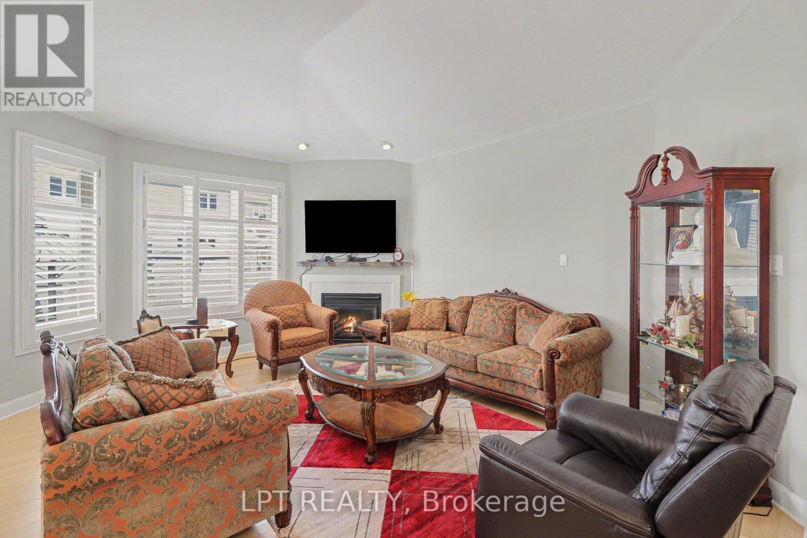 1942 CAPRIHANI WAY - 6