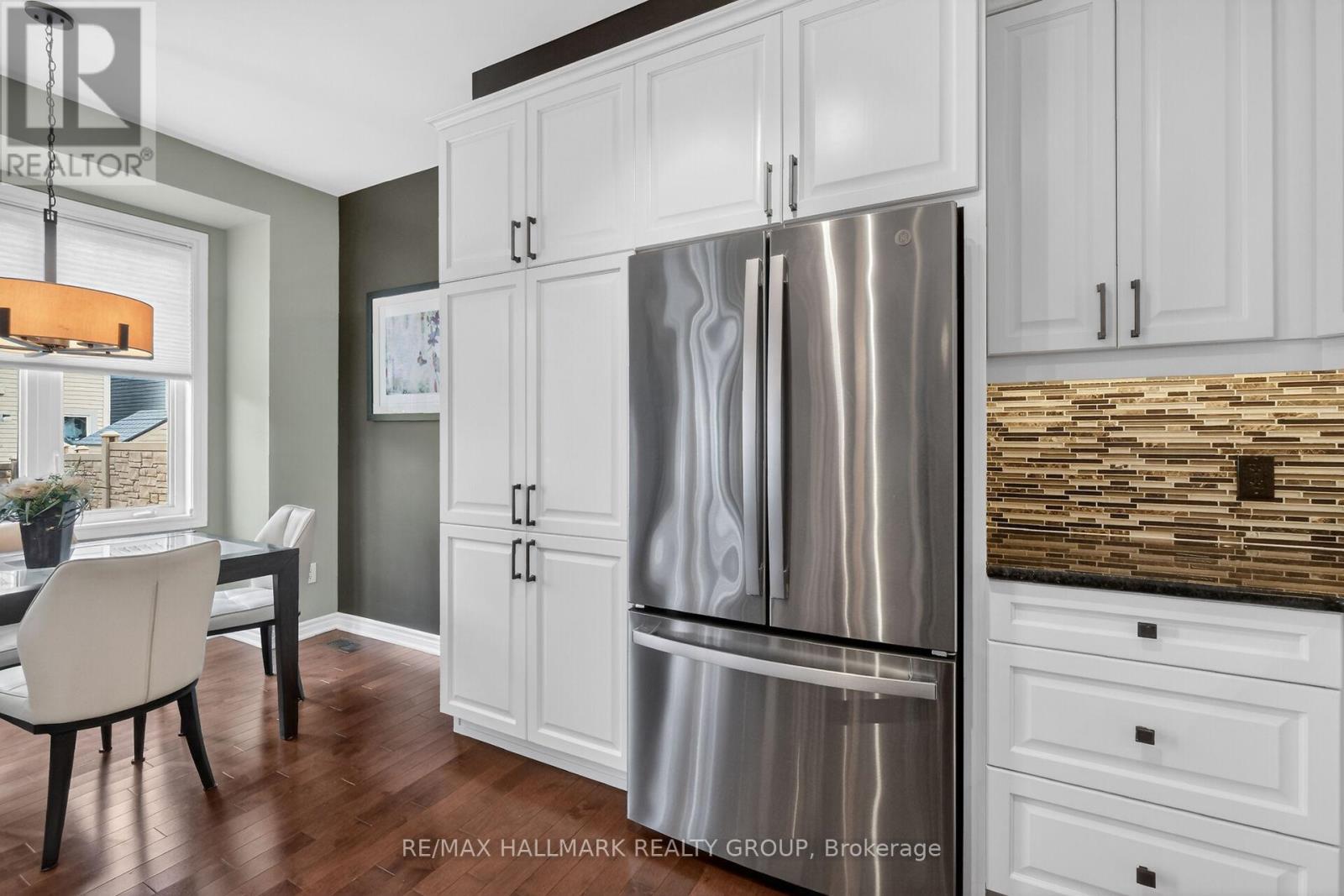 516 SUNLIT CIRCLE - 19