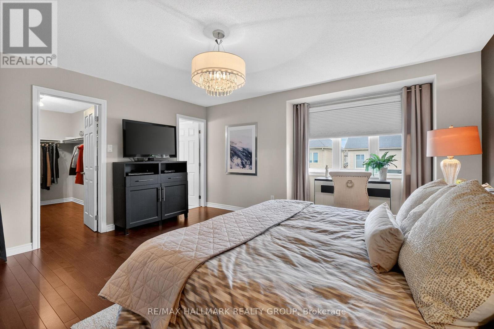 516 SUNLIT CIRCLE - 28