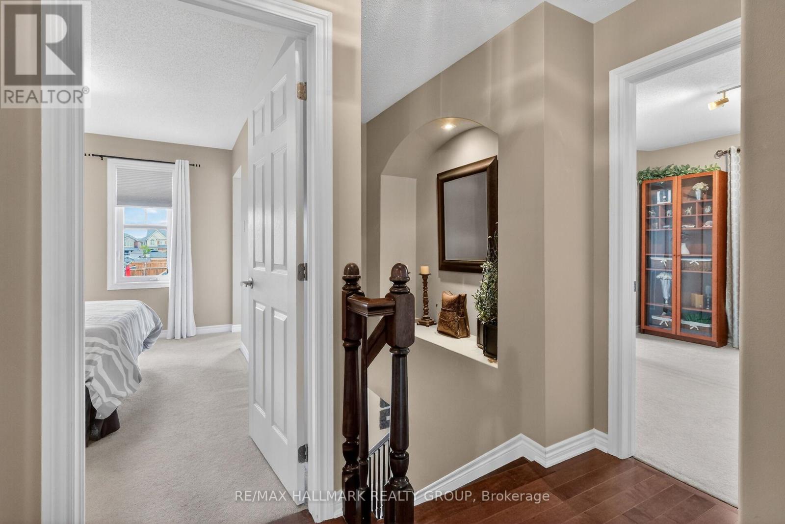 516 SUNLIT CIRCLE - 31