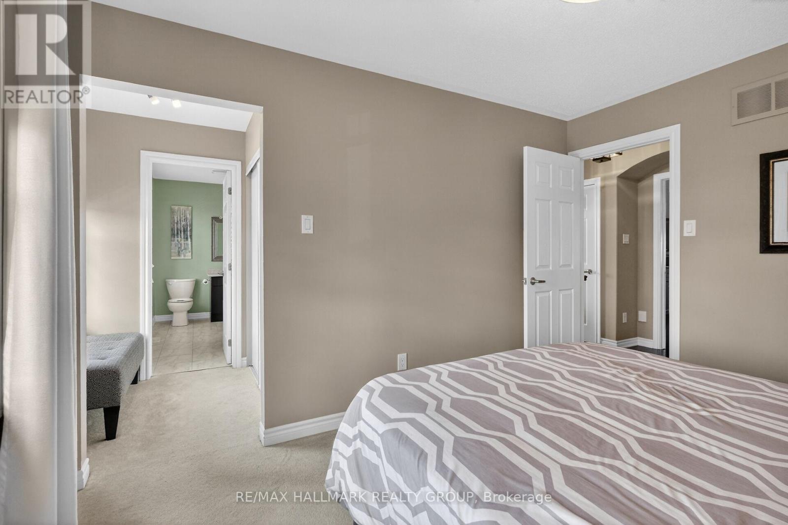 516 SUNLIT CIRCLE - 33