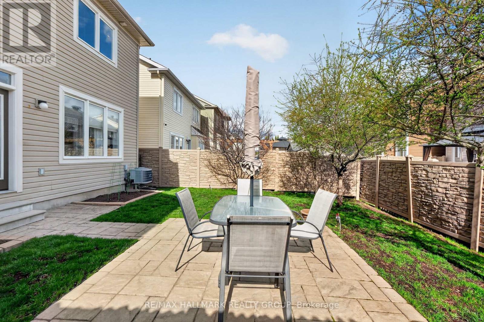 516 SUNLIT CIRCLE - 41