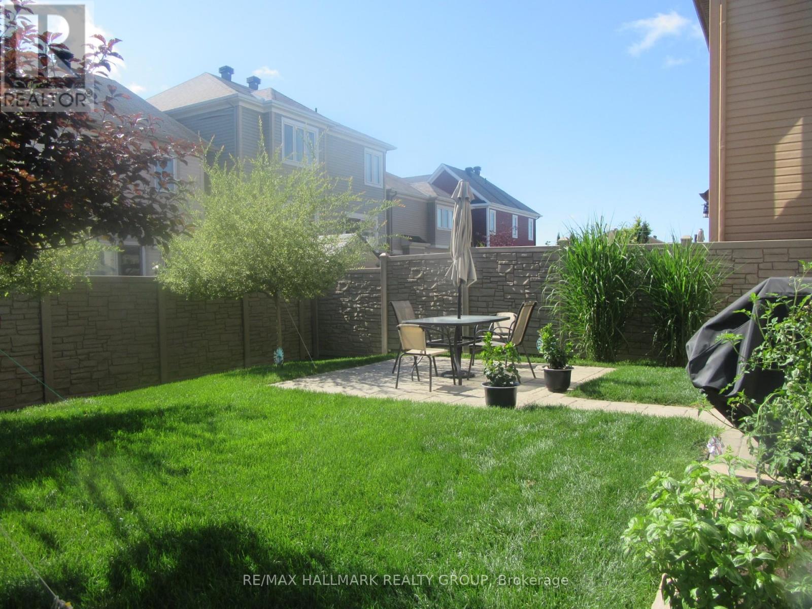 516 SUNLIT CIRCLE - 45