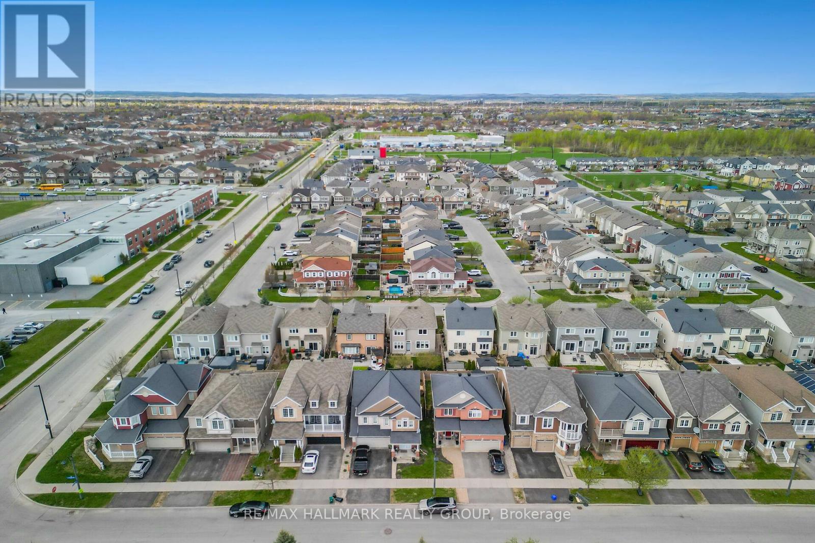 516 SUNLIT CIRCLE - 48