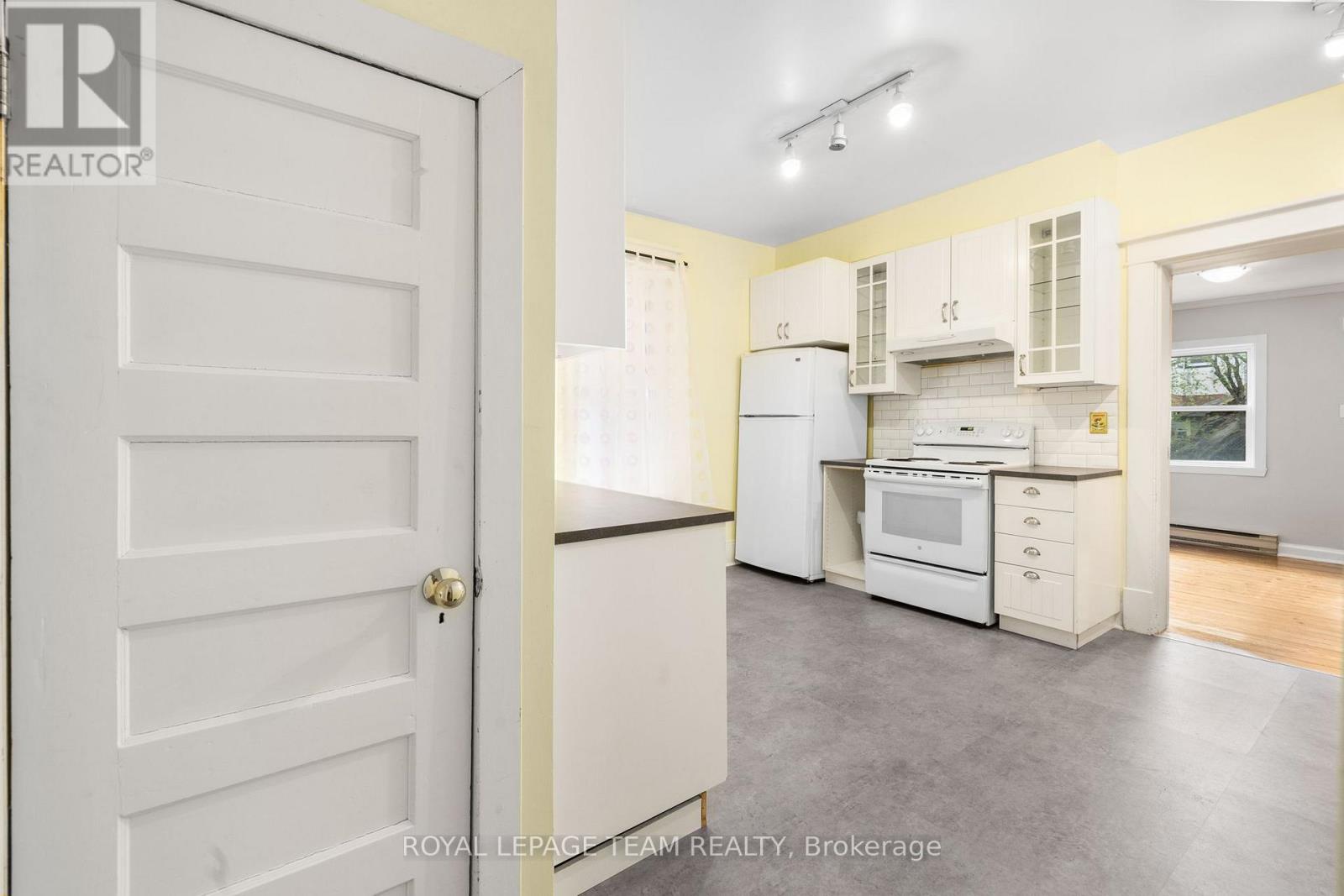 183 GOULBURN AVENUE - 21