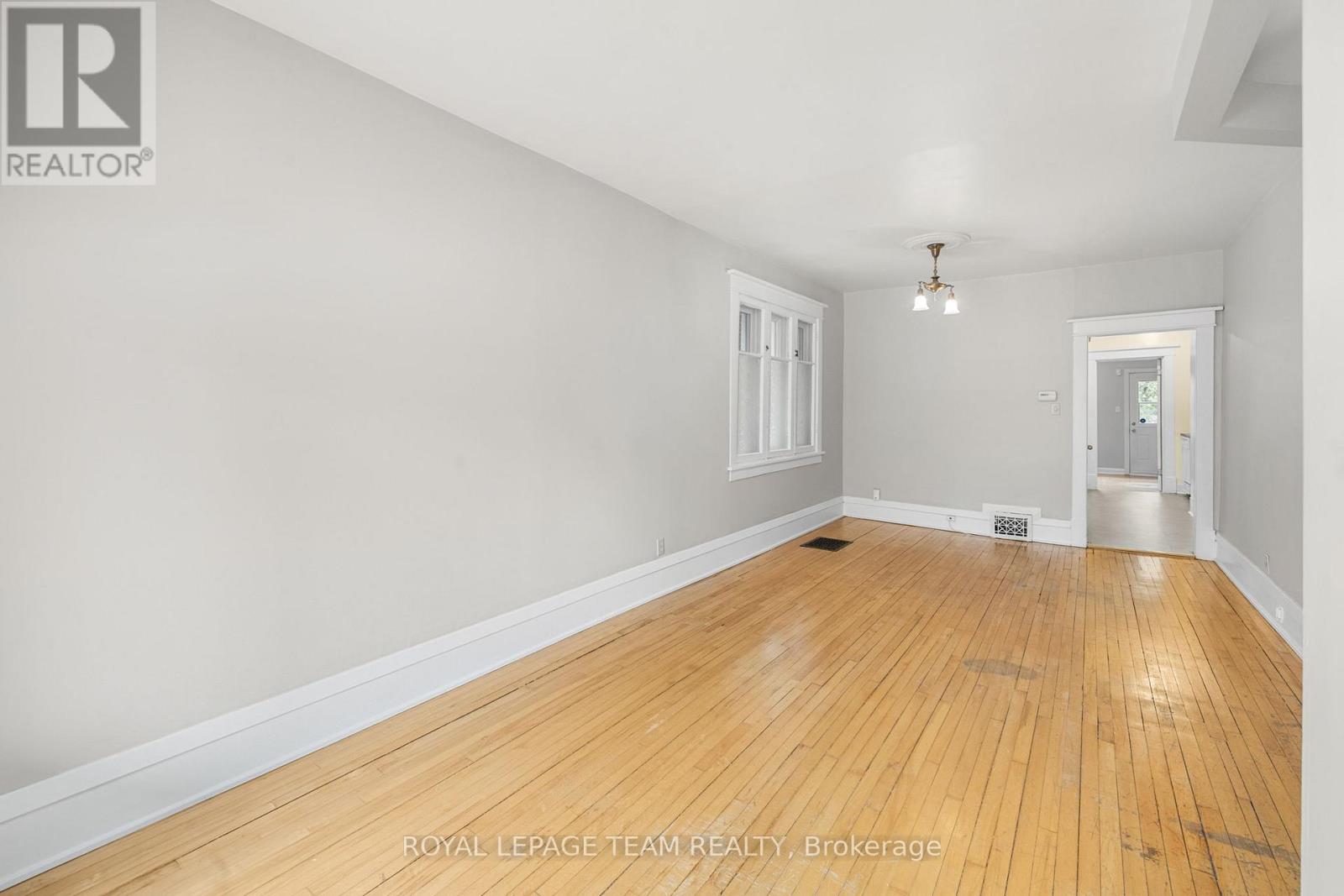183 GOULBURN AVENUE - 7