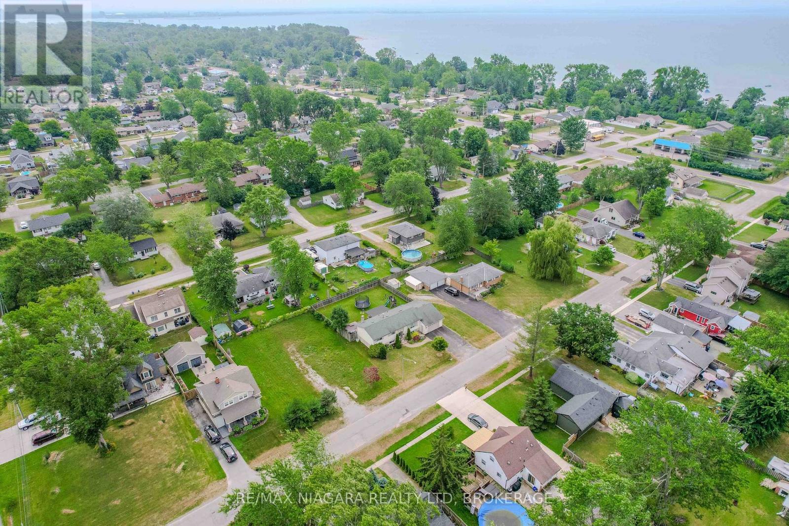 452 LOT FERNDALE AVENUE — photo 16