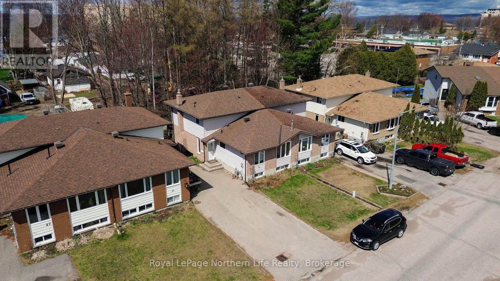 43 HARRIS DRIVE - 4