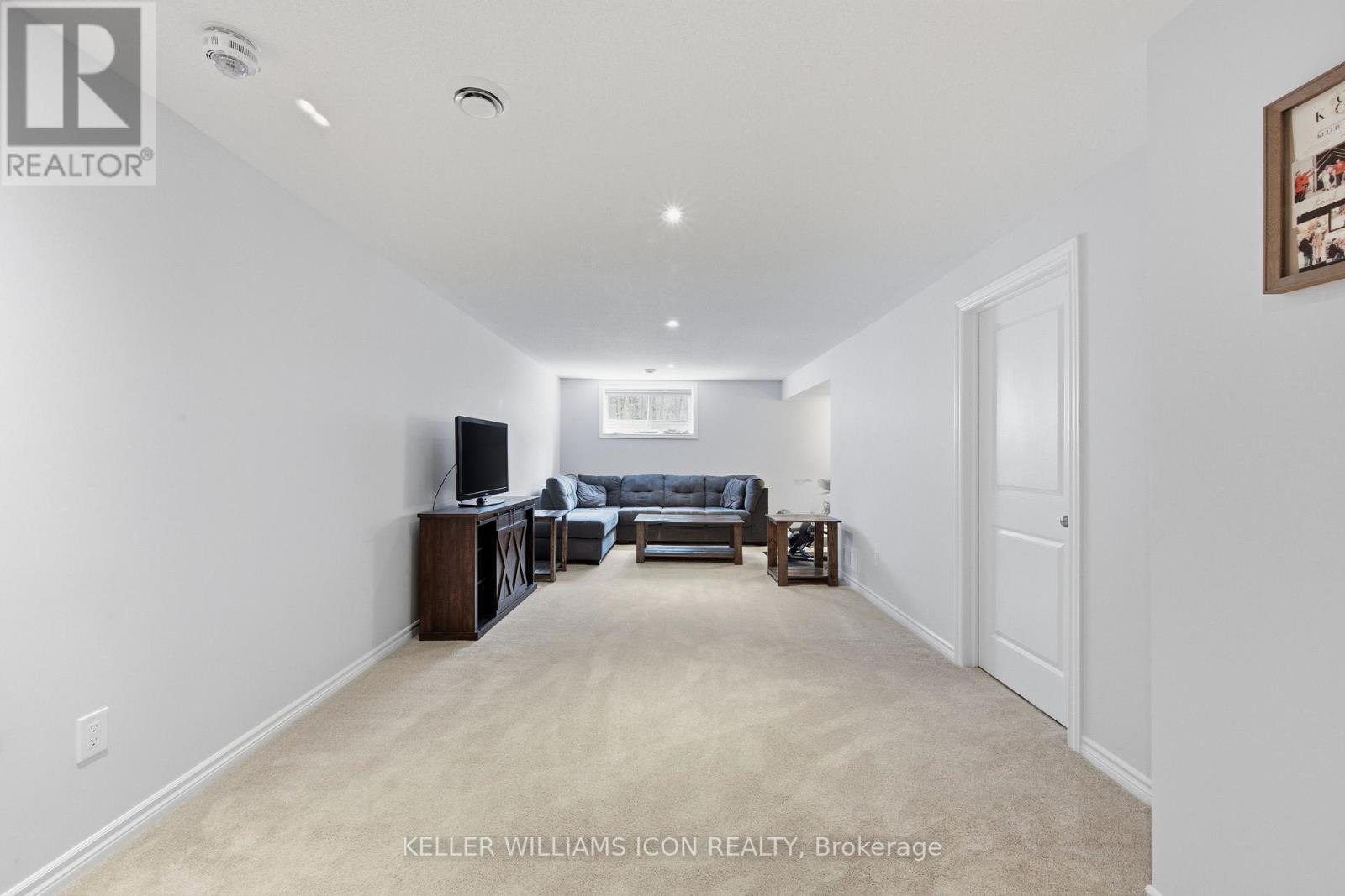 188 LARIMAR CIRCLE - 30