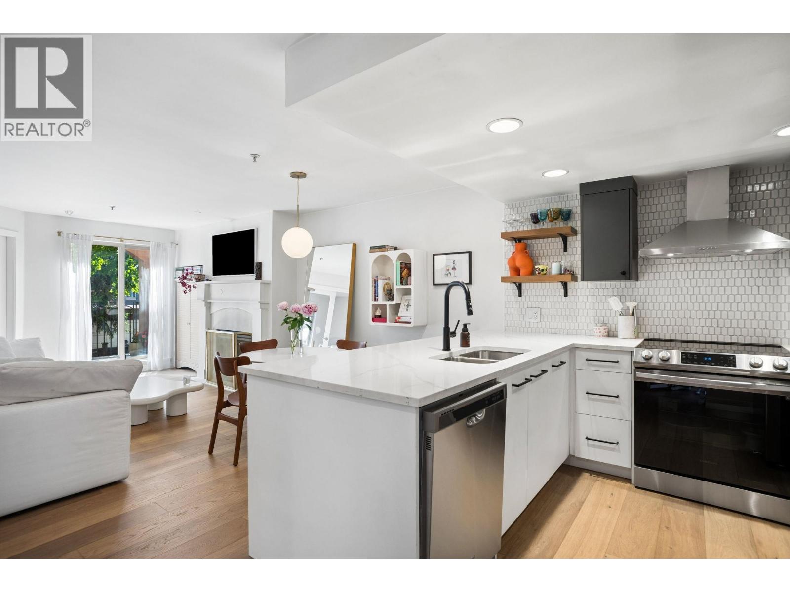 2 Bed, 1 Bath Apartment for Sale in Vancouver – 15 3036 W 4TH AVENUE, Vancouver – MLS# R3122455 - Image 17