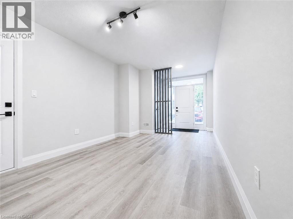 143 ELGIN Street N Unit# 90, Cambridge, Ontario, N1R5H6 — Photo 4