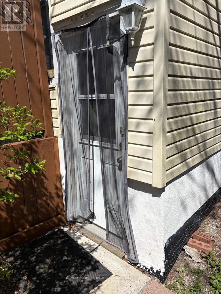 11 FREEMAN STREET - 20