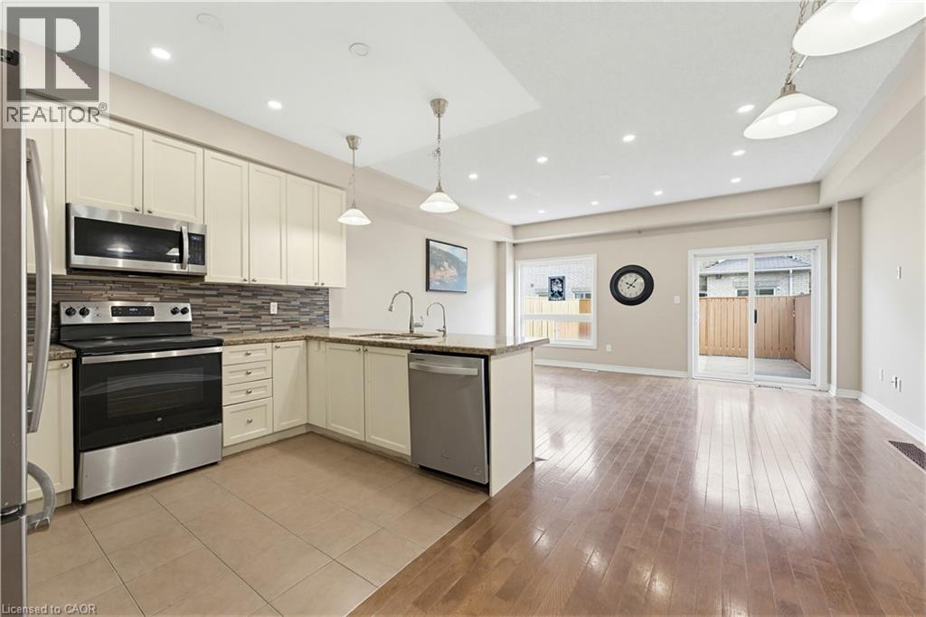 #75 110 HIGHLAND Road E - 3