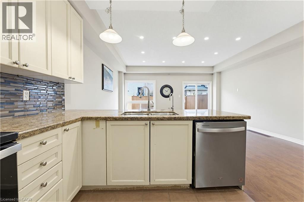 110 HIGHLAND Road E Unit# 75, Kitchener, Ontario, N2M3S1 — Photo 17