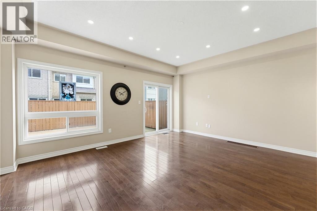 #75 110 HIGHLAND Road E - 8