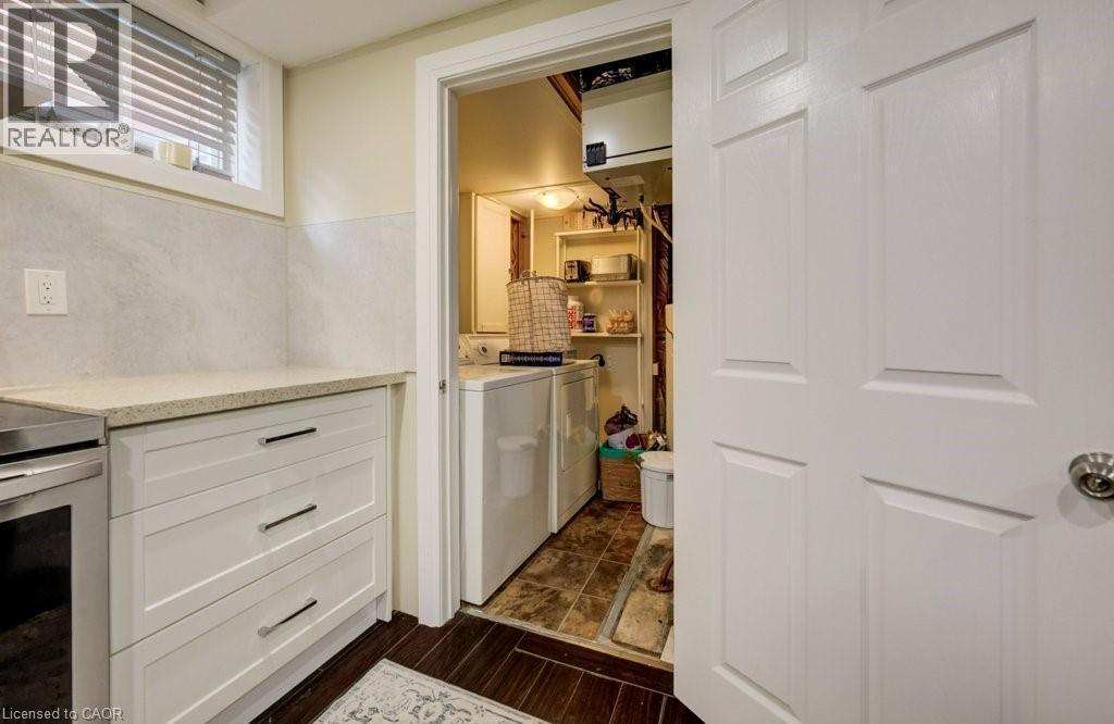 688 HEPBURN Road - 40